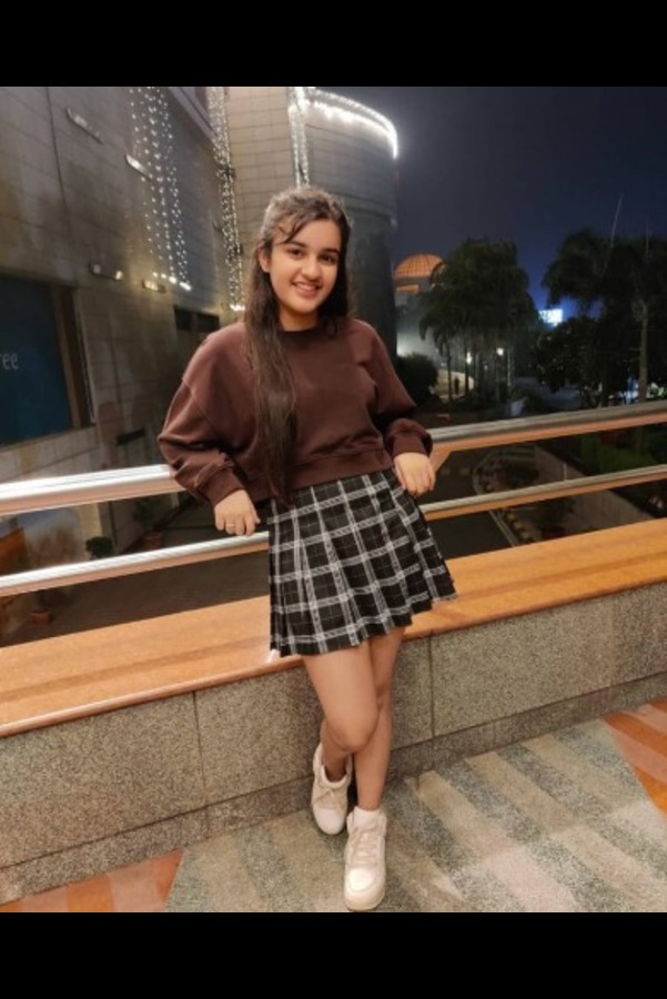 female call girl in Laxmi Nagar